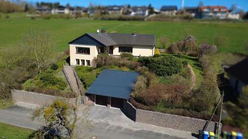 Foto - Haus zum Kaufen in Willebadessen 299.000,00 € 174 m²