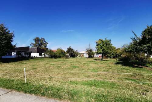 Foto - Grundstück zu verkaufen in Moosbrunn 370.000,00 € 1456 m²