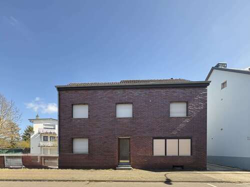 Foto - Haus zum Kaufen in Düren 198.000,00 € 142 m²