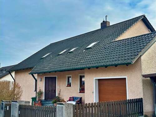 Foto - Haus zum Kaufen in Regenstauf 585.000,00 € 211 m²