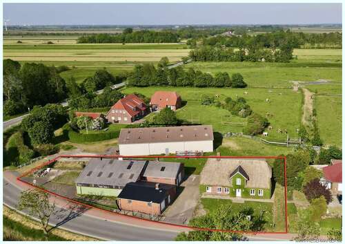 Foto - Haus zum Kaufen in Oldenswort 195.000,00 € 200 m²