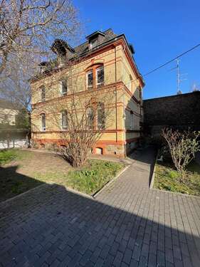 Foto - Haus zum Kaufen in Wiesbaden 865.000,00 € 197 m²