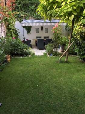 Foto - Haus zum Kaufen in Stuttgart 1.980.000,00 € 255 m²