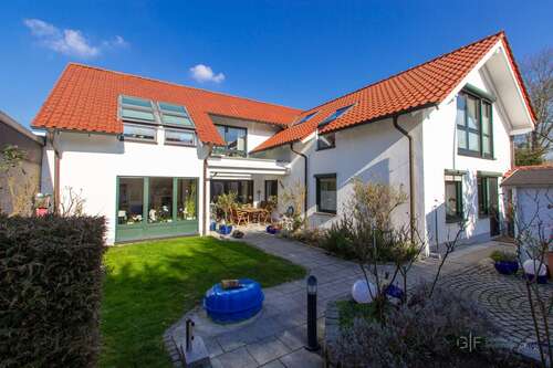 Foto - Haus zum Kaufen in Castrop-Rauxel 678.900,00 € 237 m²
