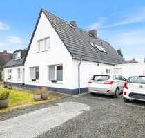 Haus zum Kaufen in Hamburg 880.000,00 € 241.92 m²