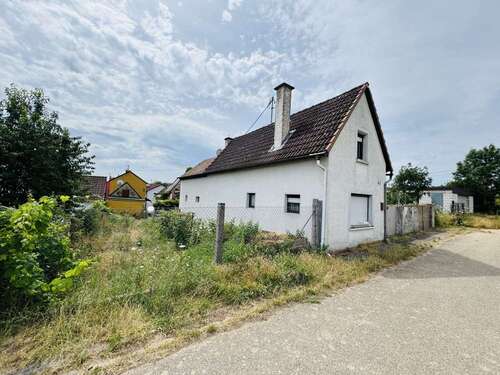 Foto - Haus zum Kaufen in Freckenfeld 48.000,00 € 78.12 m²