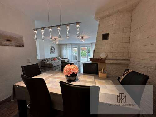 Foto - Haus zum Kaufen in Griesheim 849.000,00 € 275.06 m²