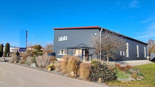 Foto - Halle in Barbing 3.700,00 € 270 m²