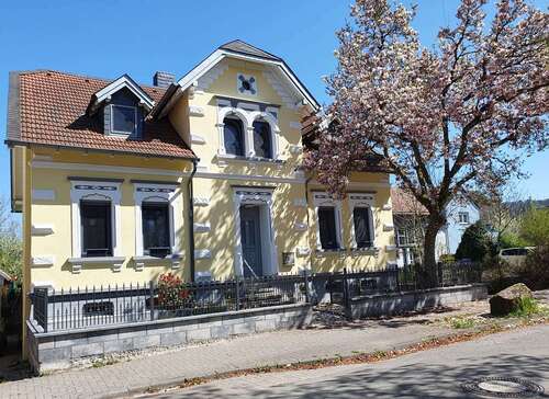 Foto - Haus zum Kaufen in Landstuhl 440.000,00 € 200.85 m²