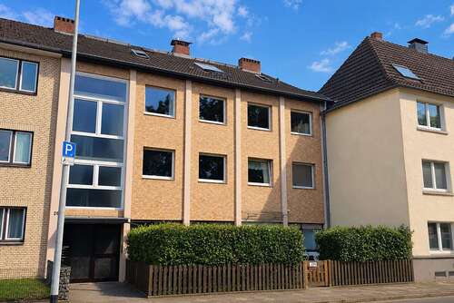 Foto - Haus zum Kaufen in Hilden 968.000,00 € 498 m²