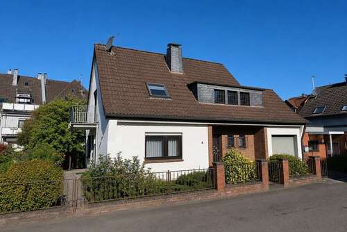 Foto - Haus zum Kaufen in Solingen 298.000,00 € 180 m²