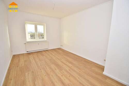 Foto - Wohnung zum Mieten in Hohenstein-Ernstthal 420,00 € 83.9 m²