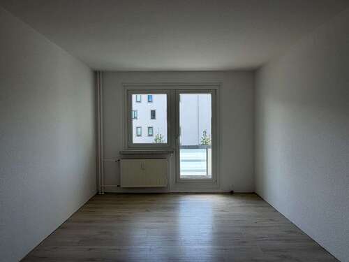 Foto - Wohnung zum Mieten in Berlin 549,00 € 34.79 m²