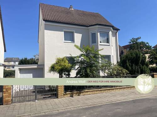 Foto - Haus zum Kaufen in Neu Isenburg 678.000,00 € 172 m²
