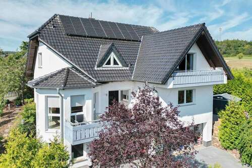 Foto - Haus zum Kaufen in Schlangenbad 827.000,00 € 207 m²