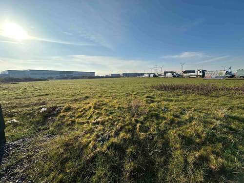 Foto - Grundstück in Krefeld 126.900,00 € 4230 m²