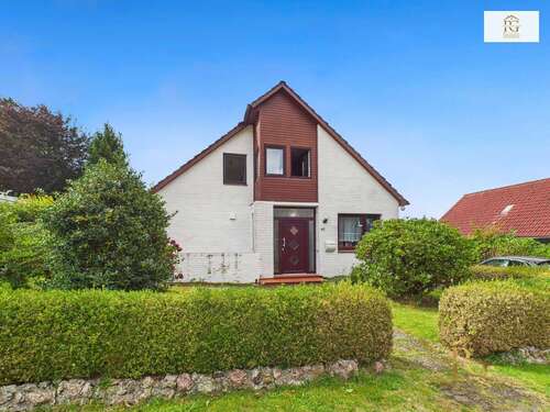 Foto - Haus zum Kaufen in Wingst 189.000,00 € 135 m²