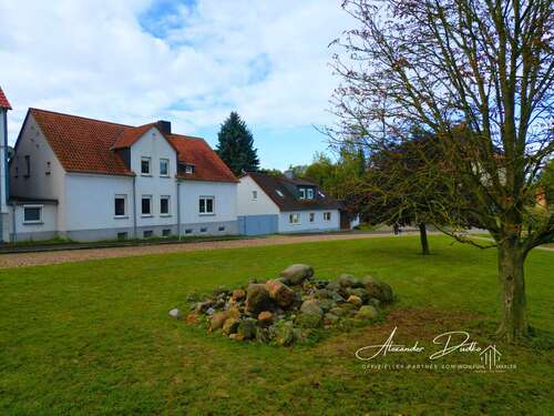 Foto - Haus zum Kaufen in Wanzleben 199.000,00 € 241.36 m²