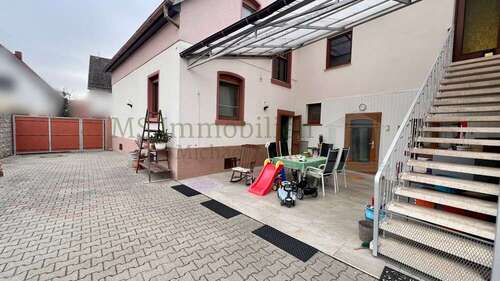 Foto - Haus zum Kaufen in Lampertheim 650.000,00 € 260 m²