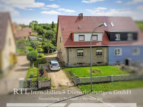 Foto - Haus zum Kaufen in Pößneck 79.900,00 € 100 m²