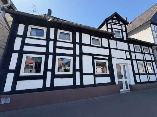 Foto - Haus zum Kaufen in Beverungen 120.000,00 € 160 m²