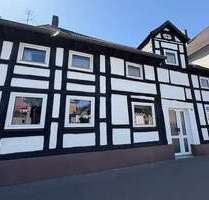 Haus zum Kaufen in Beverungen 120.000,00 € 160 m²