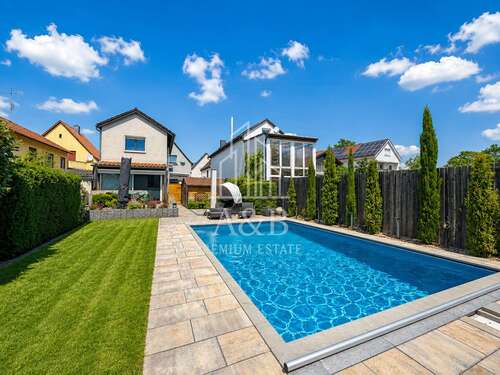 Foto - Haus zum Kaufen in Hassloch 699.000,00 € 249 m²