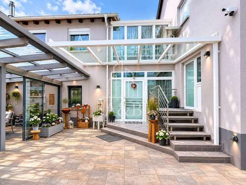 Foto - Haus zum Kaufen in Hassloch 870.000,00 € 249 m²