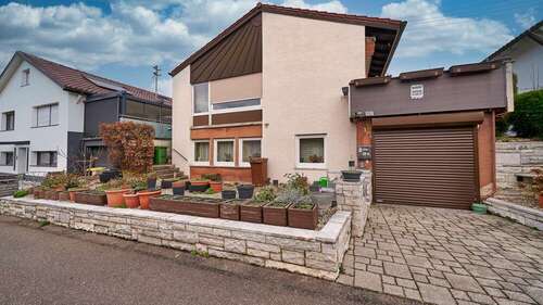 Foto - Haus zum Kaufen in Ludwigsburg Neckarweihingen 595.000,00 € 120.66 m²