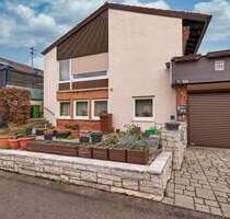 Haus zum Kaufen in Ludwigsburg Neckarweihingen 595.000,00 € 120.66 m² - Ludwigsburg / Neckarweihingen