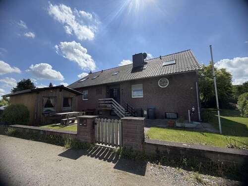 Foto - Haus zum Kaufen in Peine 389.000,00 € 240 m²
