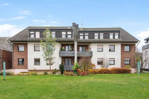 Foto - Haus zum Kaufen in Dormagen 2.374.000,00 € 1020 m²