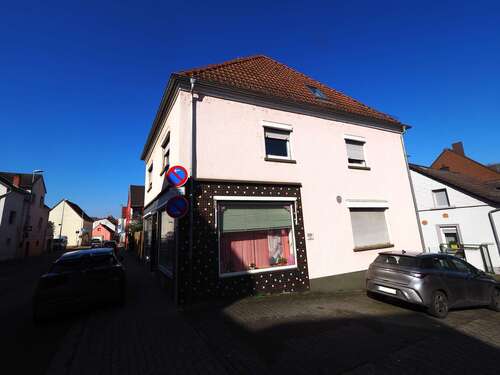 Foto - Haus zum Kaufen in Zweibrücken 190.000,00 € 140 m²