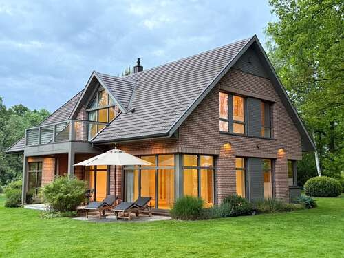 Foto - Haus zum Kaufen in Wildeshausen 1.395.000,00 € 230 m²