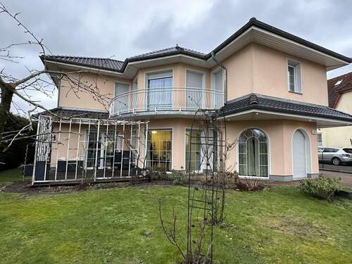 Foto - Haus zum Kaufen in Birkenwerder 1.200.000,00 € 241.29 m²