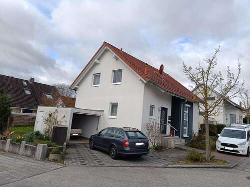 Foto - Haus zum Mieten in Wiernsheim 1.560,00 € 127 m²