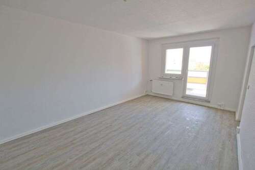 Foto - Wohnung zum Mieten in Halle (Saale) 285,00 € 35.57 m²
