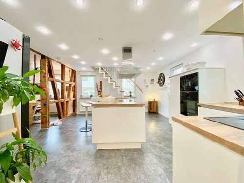 Foto - Haus zum Kaufen in Ludwigsburg Pflugfelden 879.000,00 € 304 m²