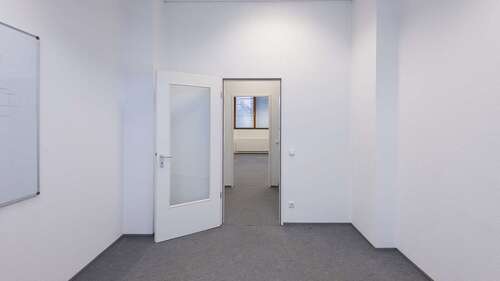 Foto - Büro in Berlin 950,00 € 18 m² - 950,00&nbsp;EUR Kaltmiete, ca.&nbsp; 18,00&nbsp;m&sup2;