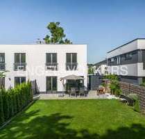 Haus zum Mieten in Potsdam Groß Glienicke 3.300,00 € 157 m²