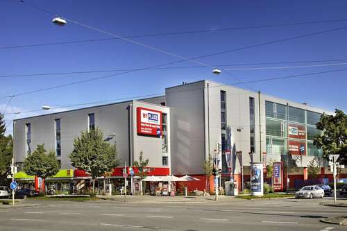 Foto - Halle in München 1.962,00 € 109.02 m²