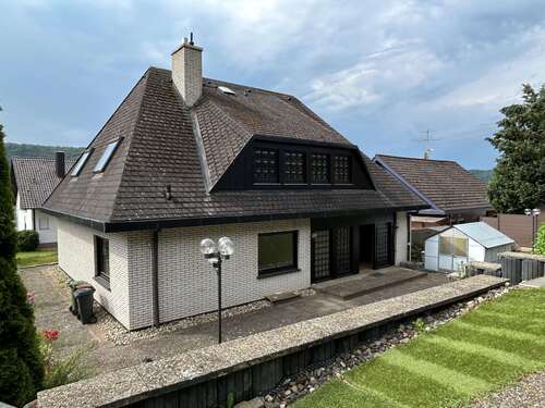 Foto - Haus zum Kaufen in Kinding 395.000,00 € 180 m²