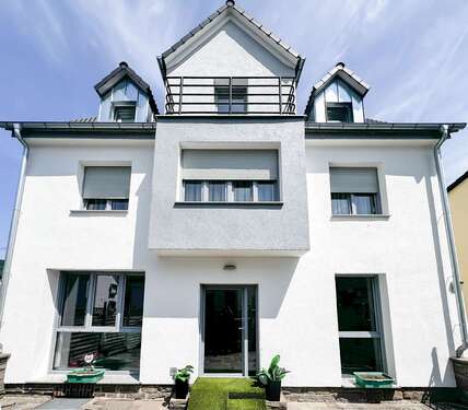 Foto - Haus zum Kaufen in Roßbach 479.000,00 € 260 m²
