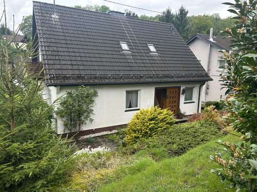 Foto - Haus zum Kaufen in Gummersbach 290.000,00 € 147 m²