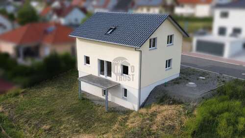 Foto - Haus zum Kaufen in Neubrunn 449.900,00 € 126.12 m²