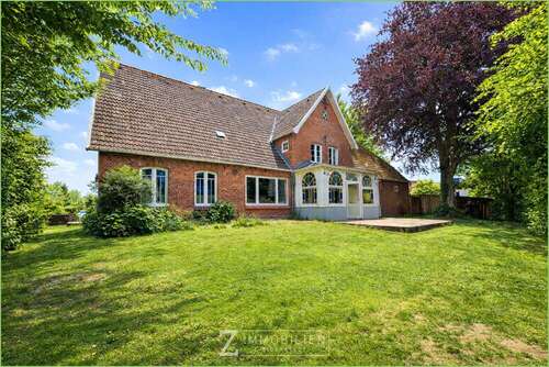 Foto - Haus zum Kaufen in Oldenswort 250.000,00 € 185.16 m²