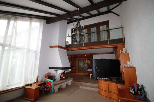 Foto - Haus zum Mieten in Neukeferloh 5.500,00 € 490 m²