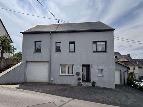 Foto - Haus zum Kaufen in Brauneberg 215.000,00 € 121 m²