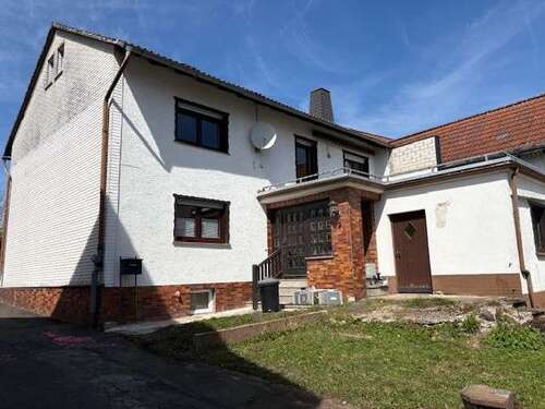 Foto - Haus zum Kaufen in Grebenhain 199.000,00 € 160 m²