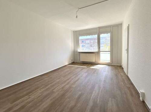 Foto - Wohnung zum Mieten in Schwerin 311,00 € 47.18 m²